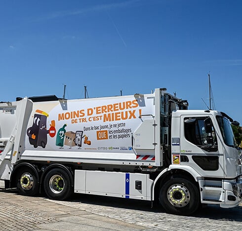 Collecte des déchets : une nouvelle flotte de véhicules électriques en service