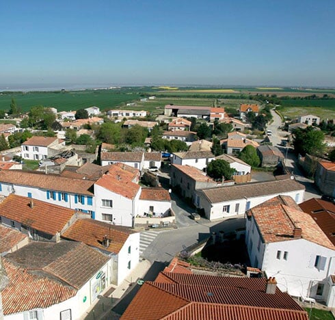 Vue des toits à Marsilly