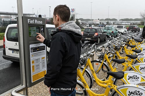 Inauguration nouvelle station Libre service Vélos - Yélo