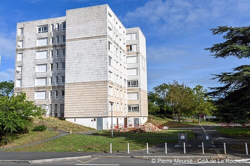 PRU Villeneuve les Salines déconstruction du 1er bâtiment